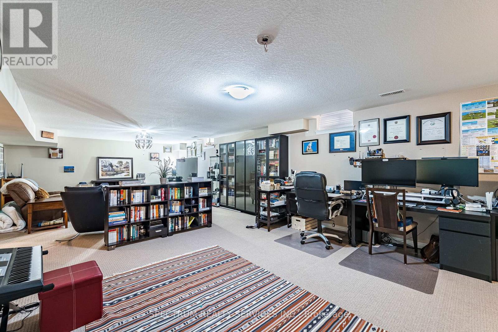 1529 UPPER SHERMAN AVENUE - 39