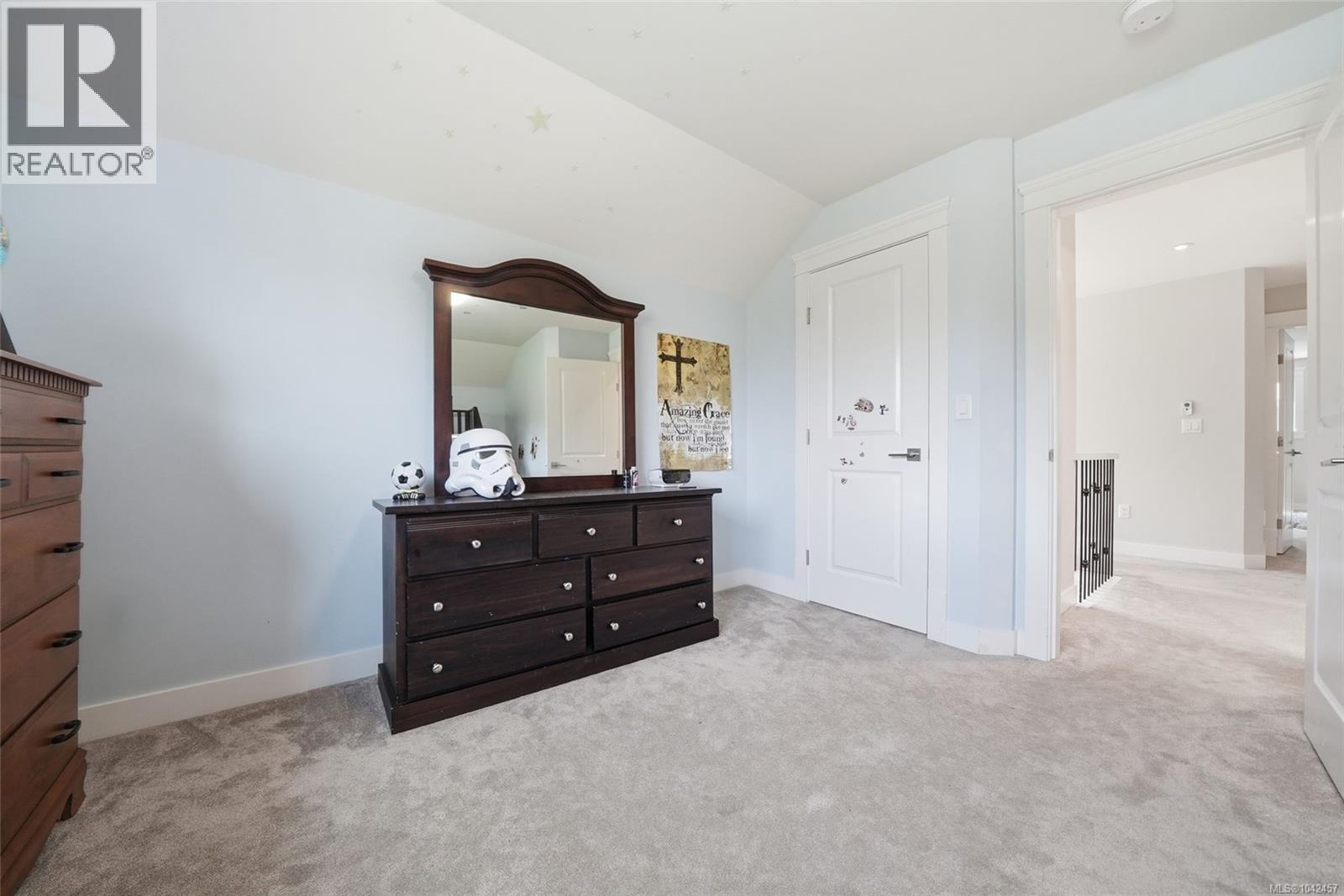 795 Parkside Cres - 38