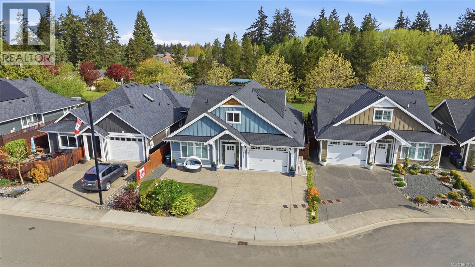 795 Parkside Cres - 54