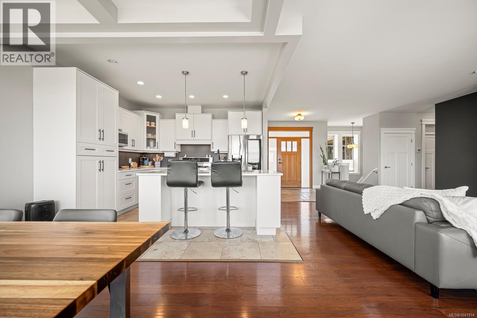 648 Mariner Dr, Campbell River