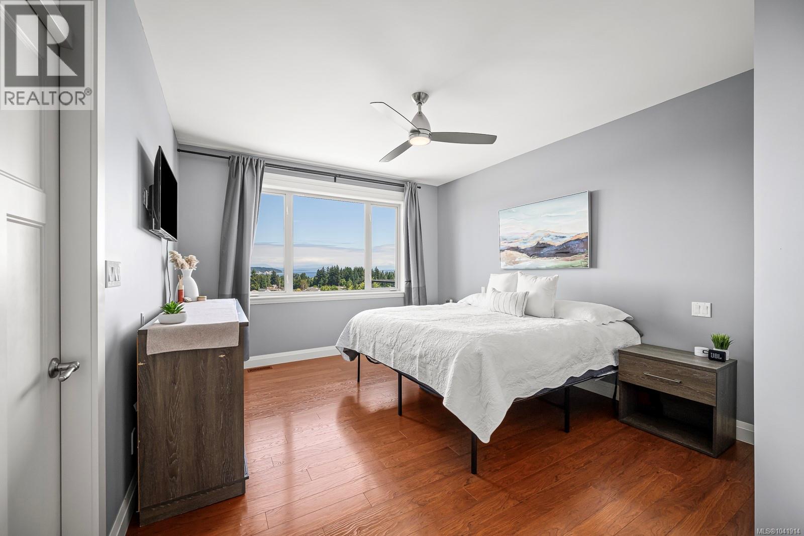 648 Mariner Dr, Campbell River