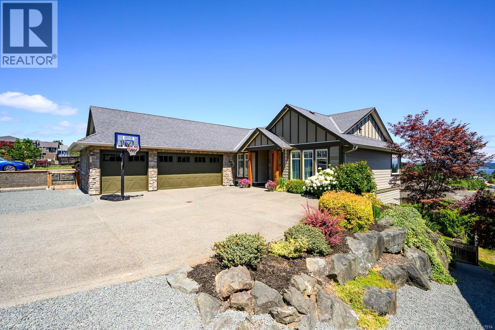 648 Mariner Dr, Campbell River