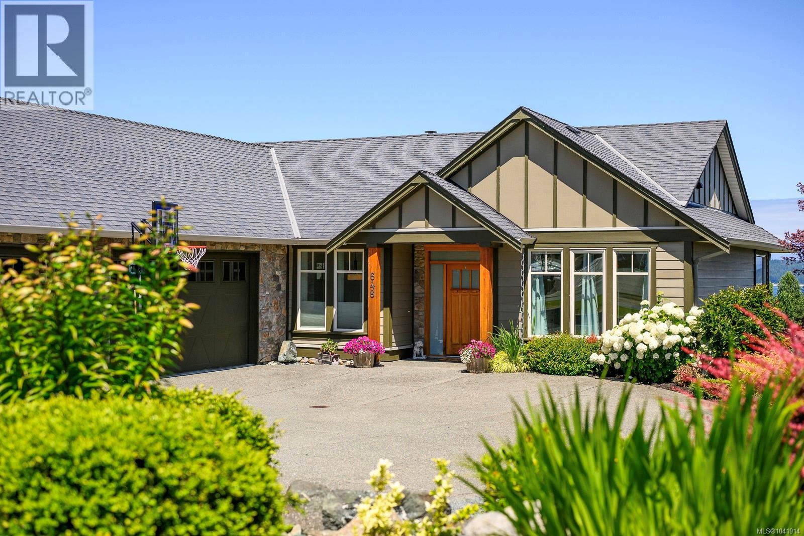 648 Mariner Dr, Campbell River