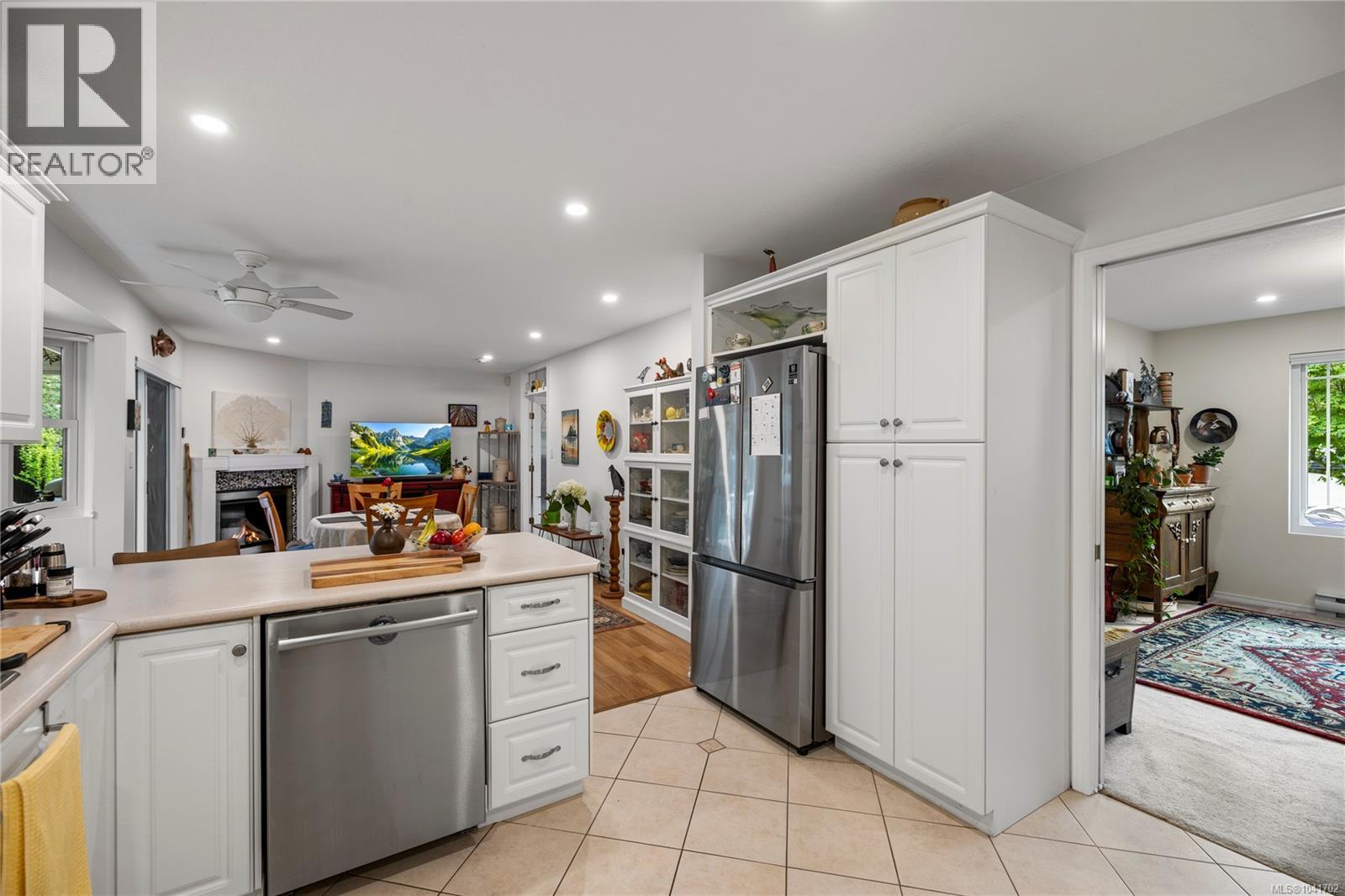 879 Aberdeen Dr - 13