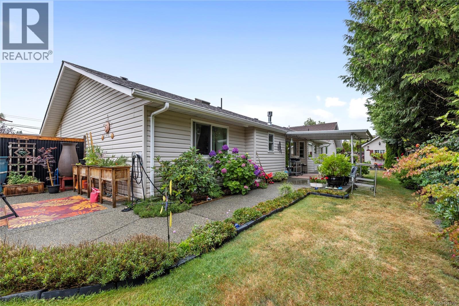 879 Aberdeen Dr - 36