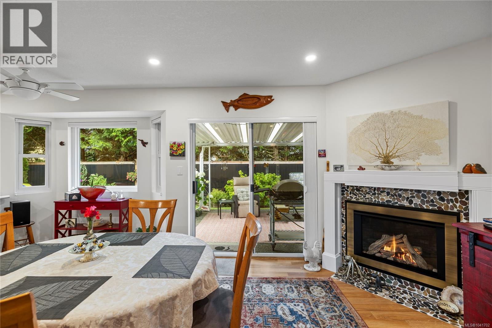 879 Aberdeen Dr, Parksville