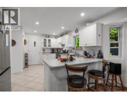 879 Aberdeen Dr, Parksville, BC V9P2L9 Photo 12