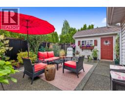 Family room - 879 Aberdeen Dr, Parksville, BC V9P2L9 Photo 7