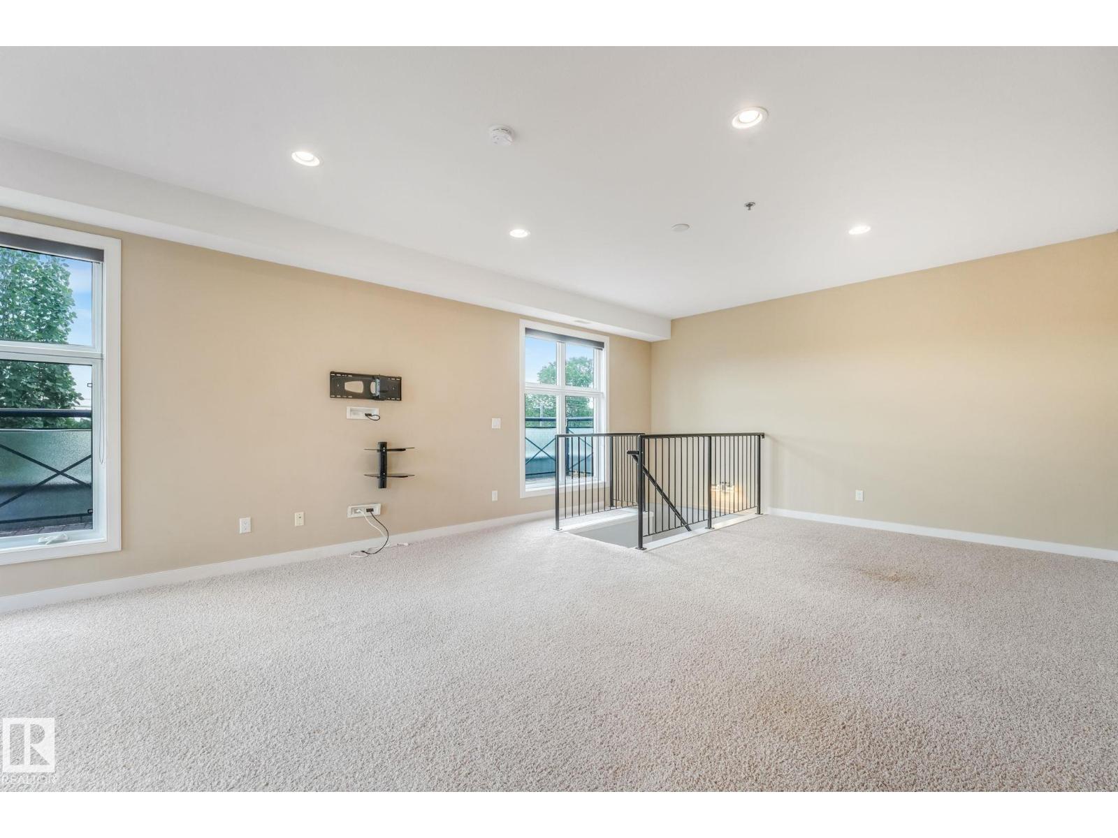 #308 10808 71 AV NW - 27