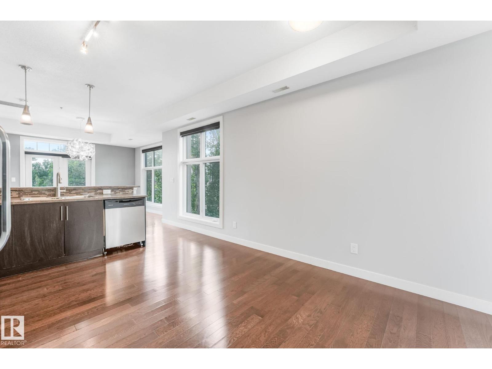 #308 10808 71 AV NW - 9