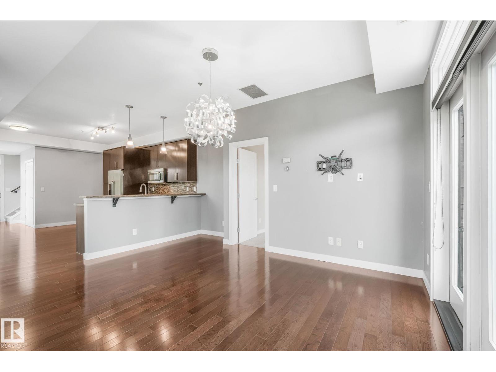 #308 10808 71 AV NW - 14