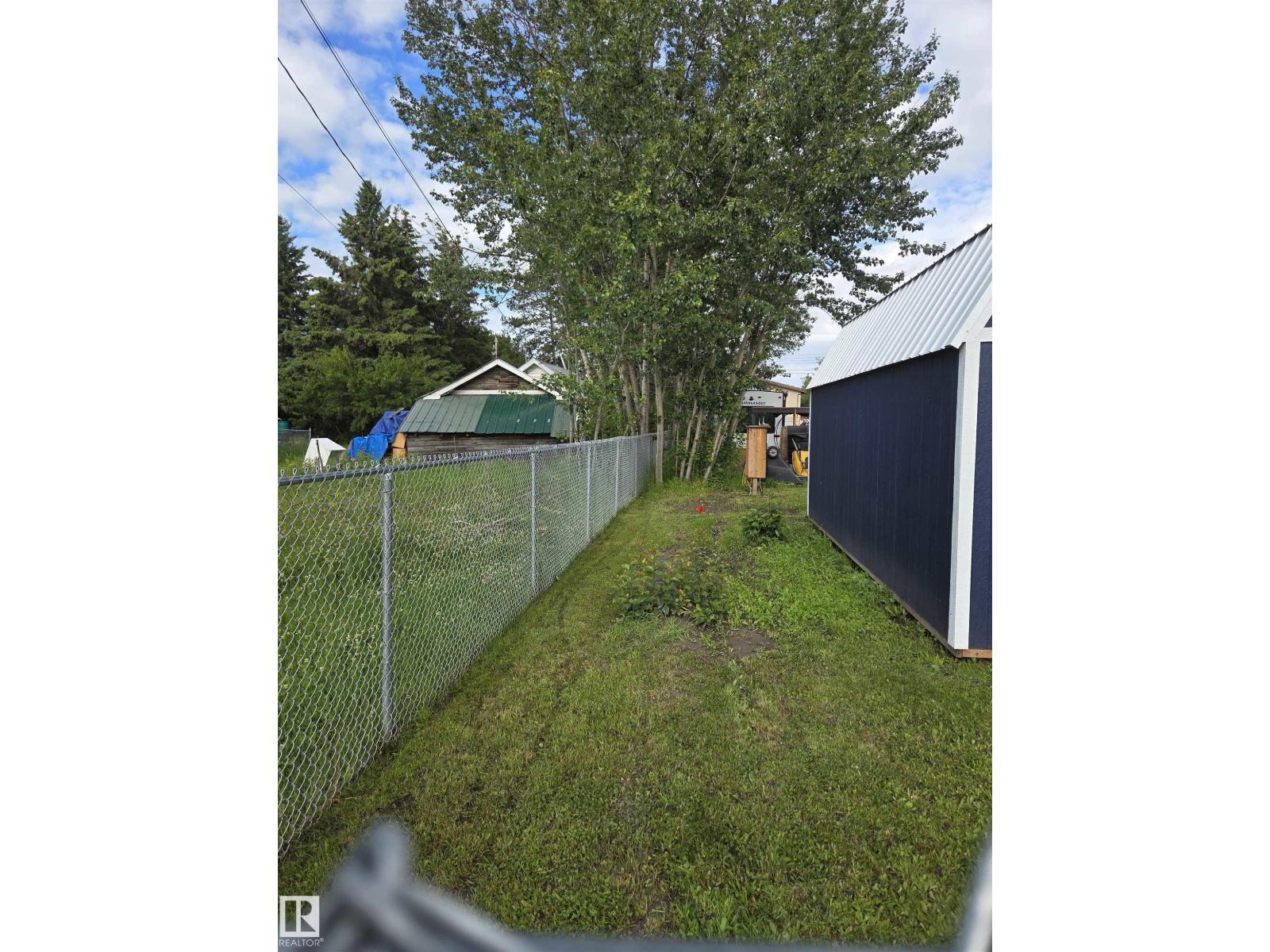 5317 52 ST — photo 8