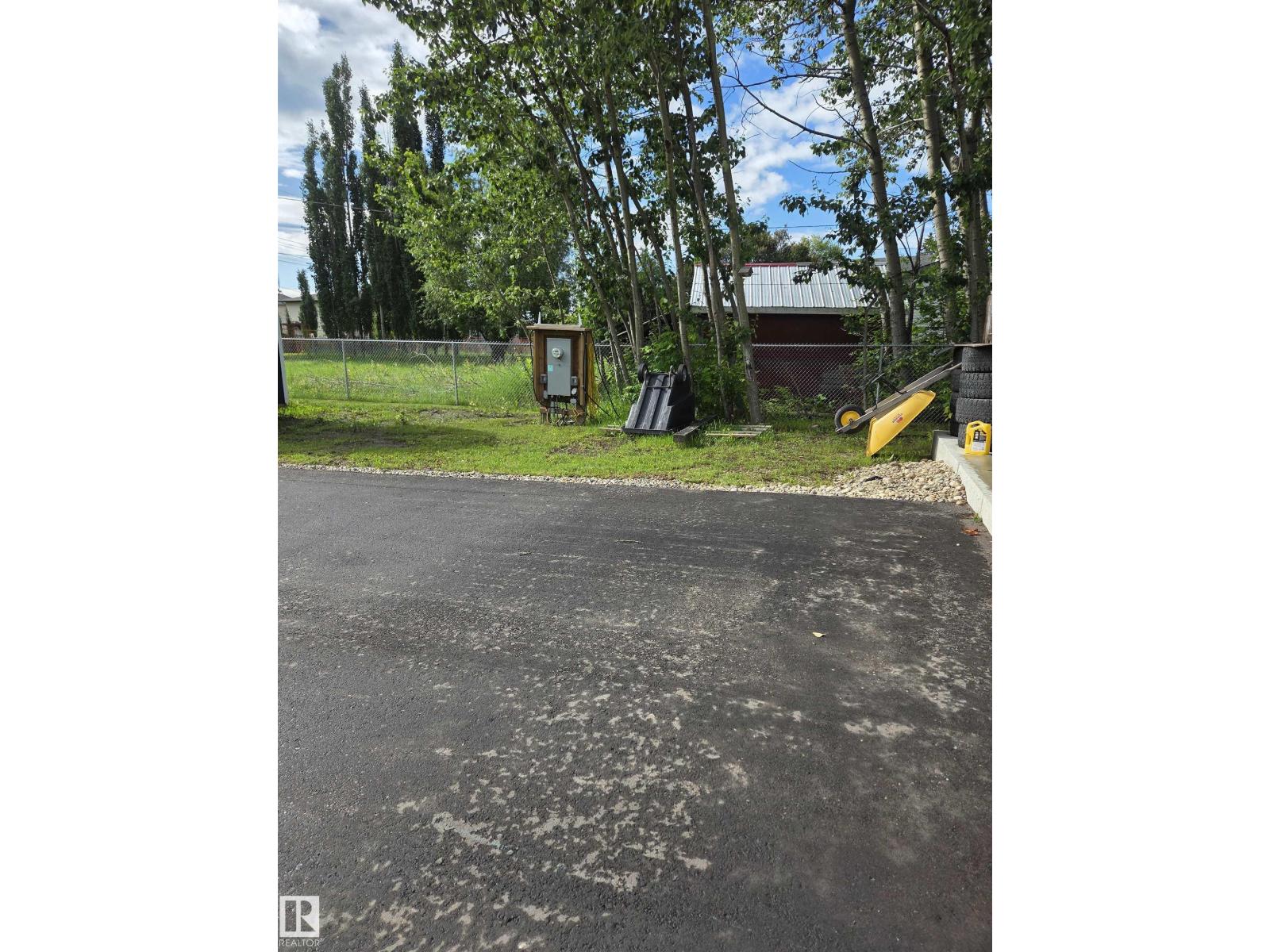 5317 52 ST - photo 4
