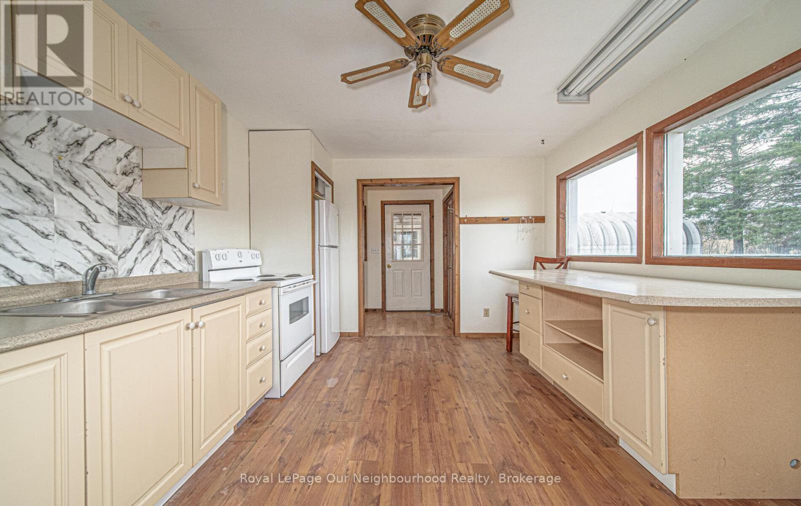 717 CONCESSION 3 ROAD W - 20