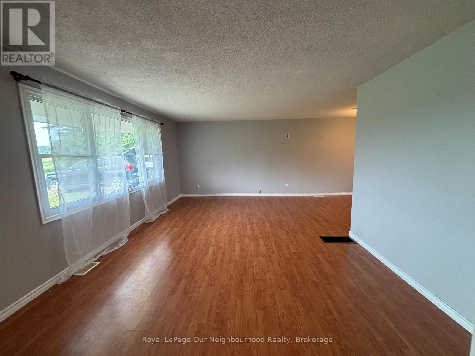 717 CONCESSION 3 ROAD W - 3