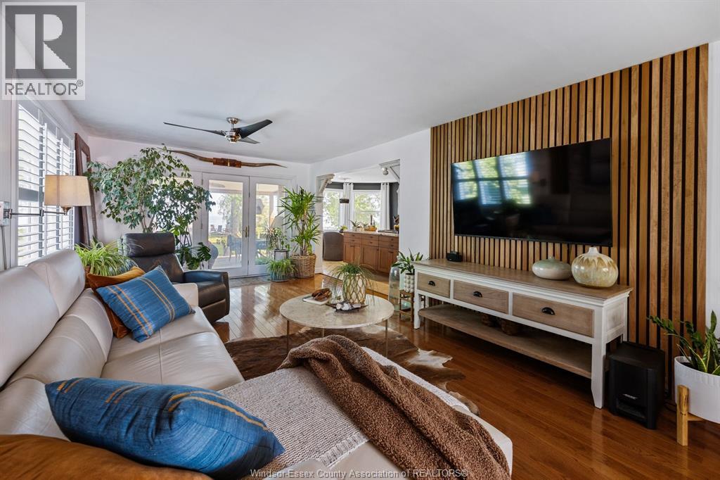 3914 ST. CLAIR ROAD - 8