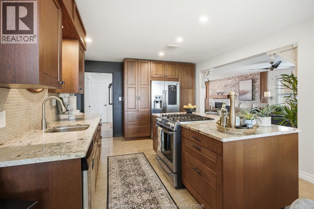 3914 ST. CLAIR ROAD - 12