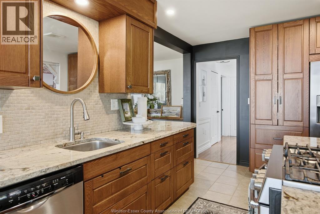 3914 ST. CLAIR ROAD - 14