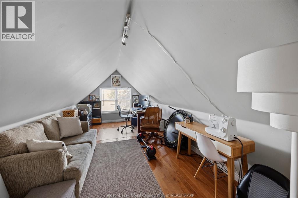 3914 ST. CLAIR ROAD - 22