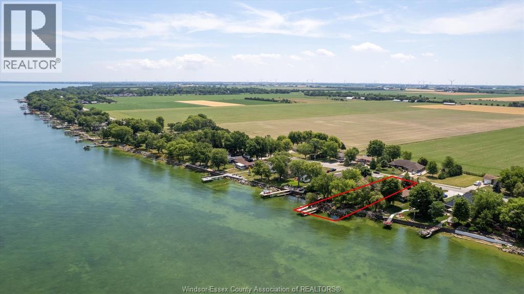 3914 ST. CLAIR ROAD - 39
