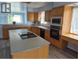 4298 Mcgill Street, Burnaby, BC V5C1M9 Photo 7
