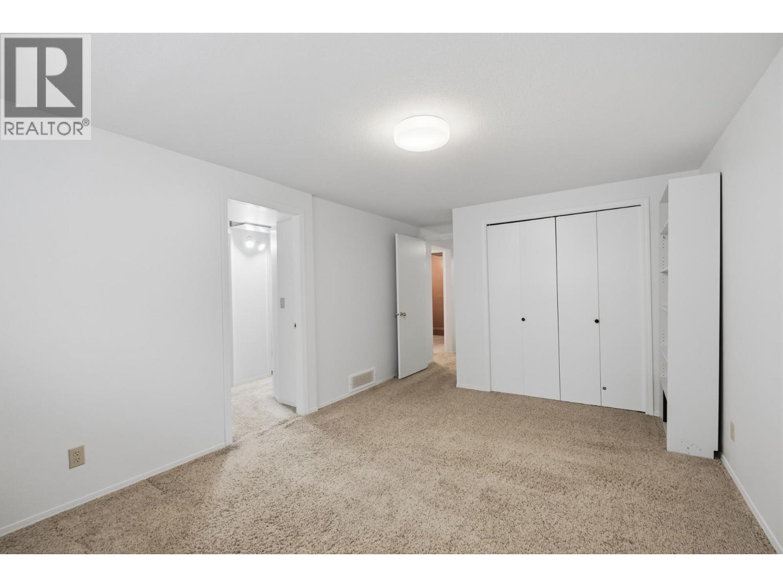 #14 1101 Cameron Avenue - 31