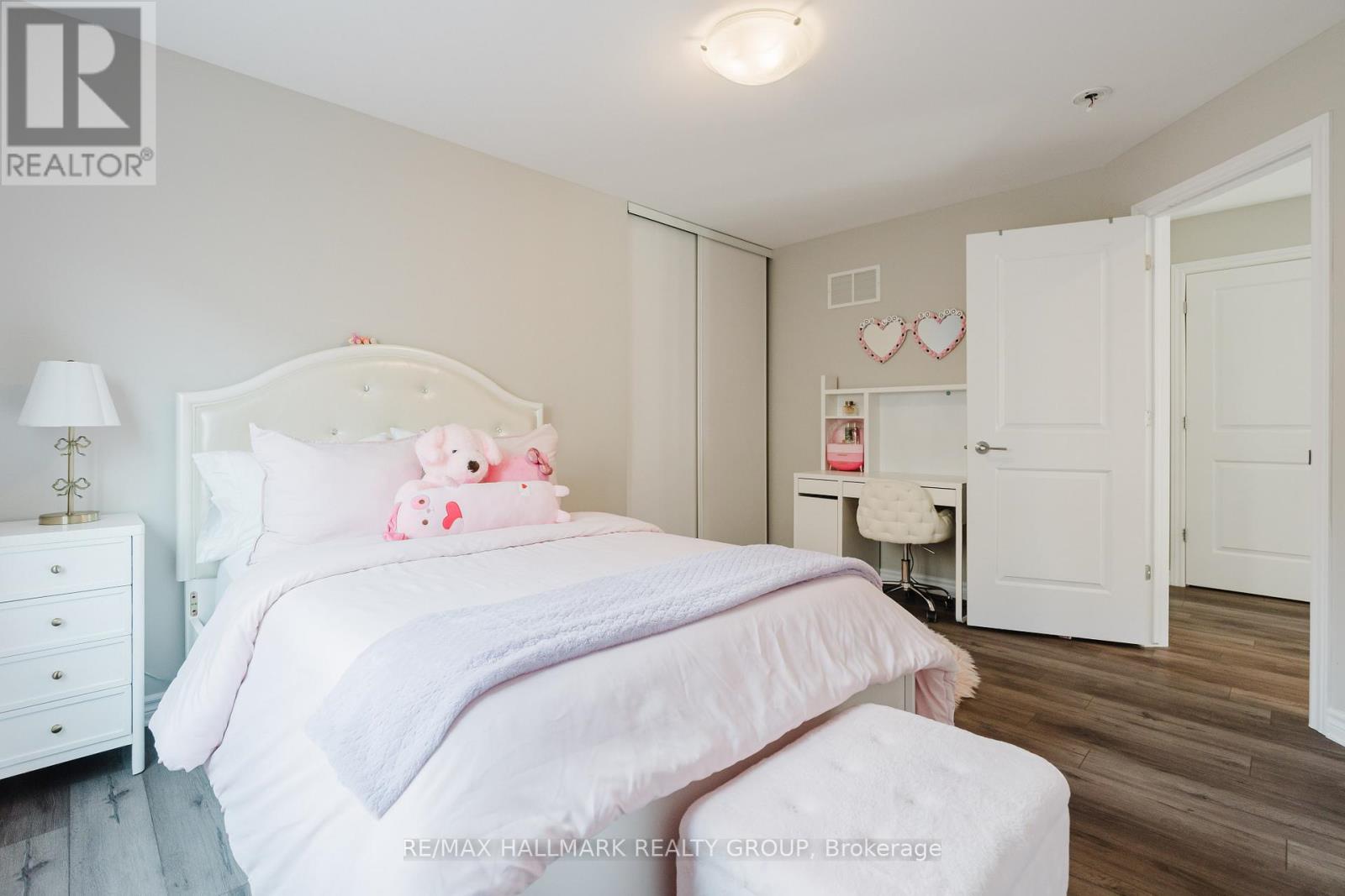 678 EAGLE CREST HEIGHTS - 26