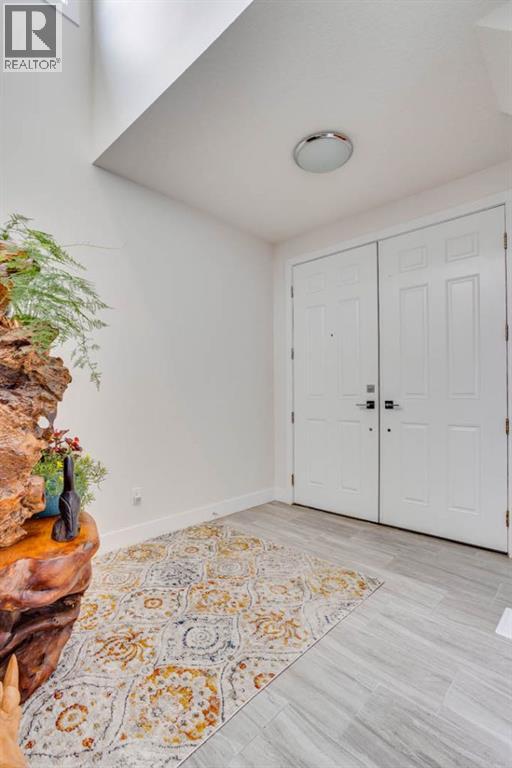 Spacious Foyer