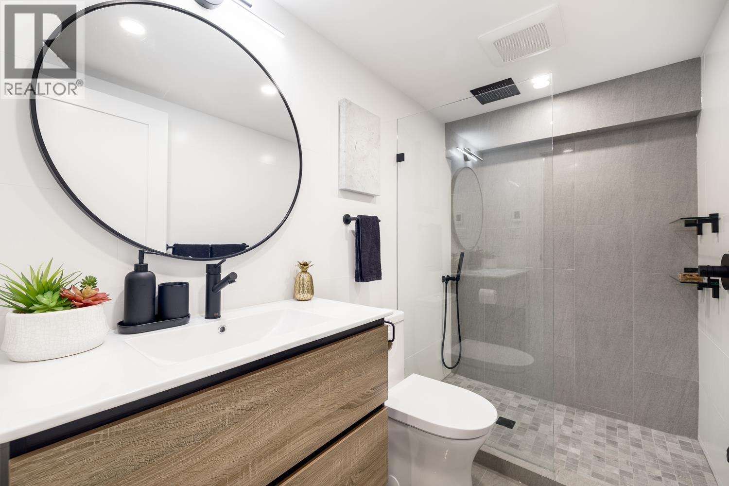 4663 HOSKINS ROAD, North Vancouver
