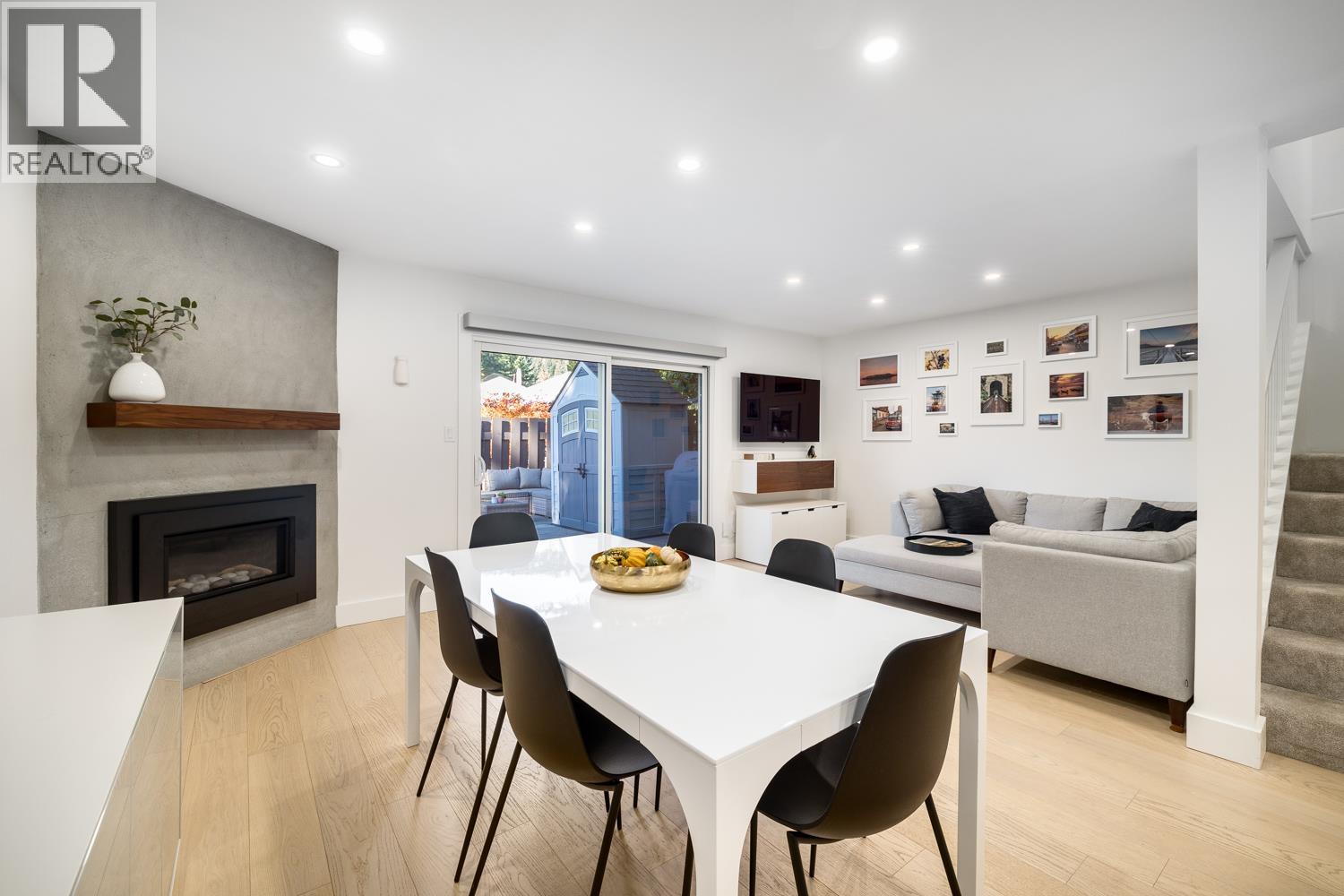 4663 HOSKINS ROAD, North Vancouver