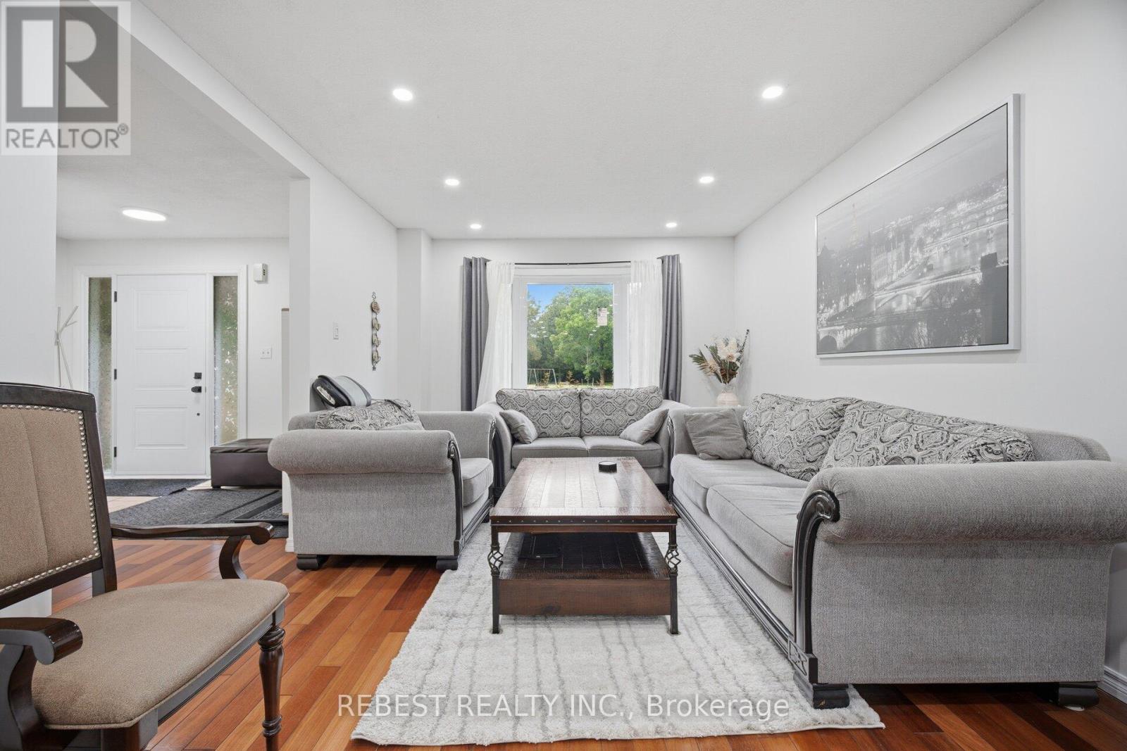 3120 MCCARRON CRESCENT - 7