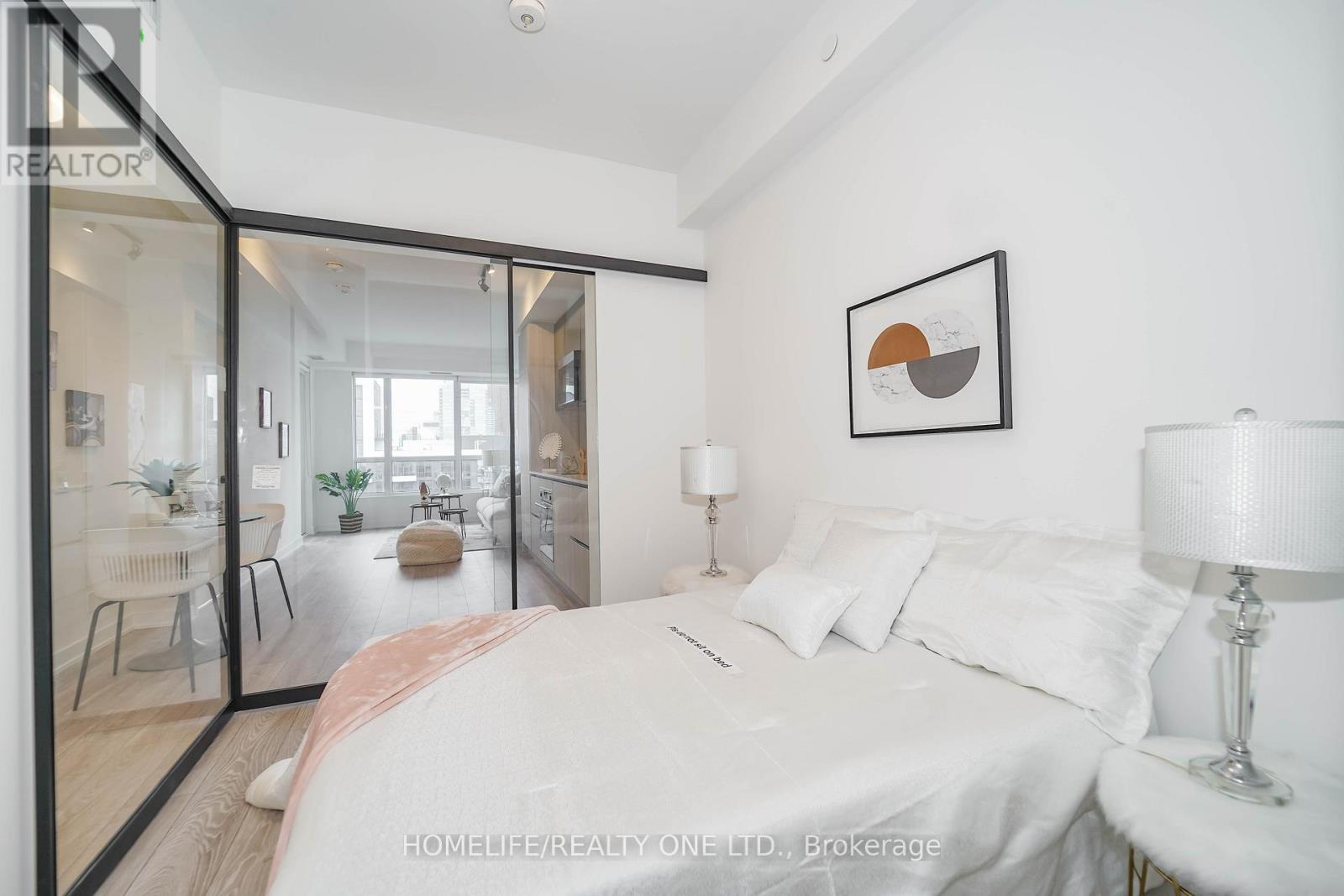 #4803 108 PETER STREET - 15