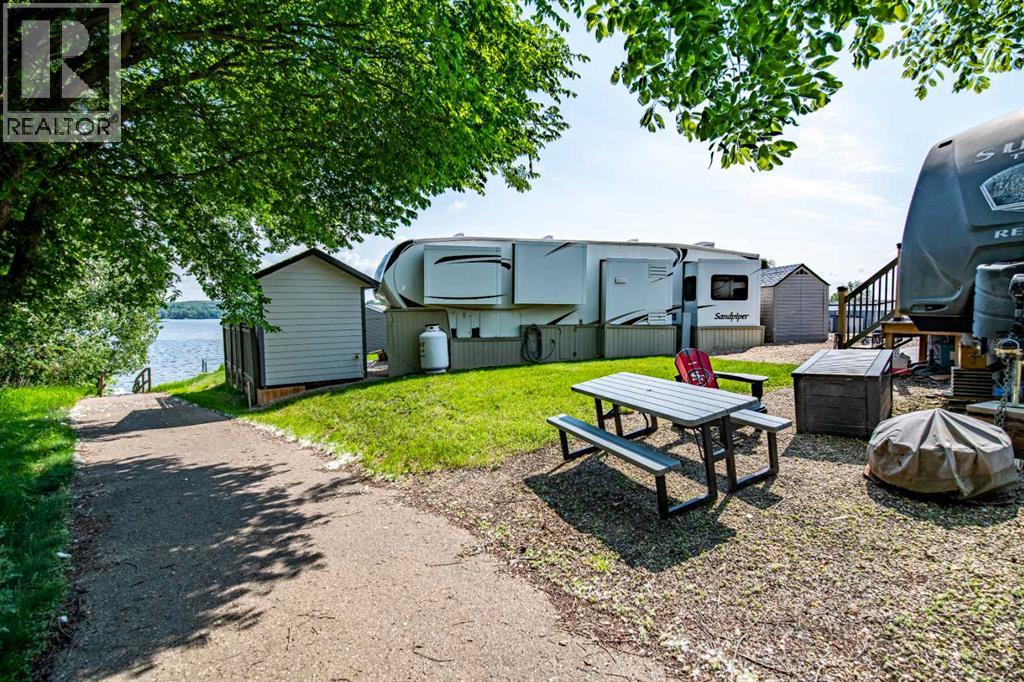 25054 South Pine Lake Road, Rural Red Deer County