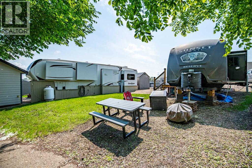 25054 South Pine Lake Road, Rural Red Deer County