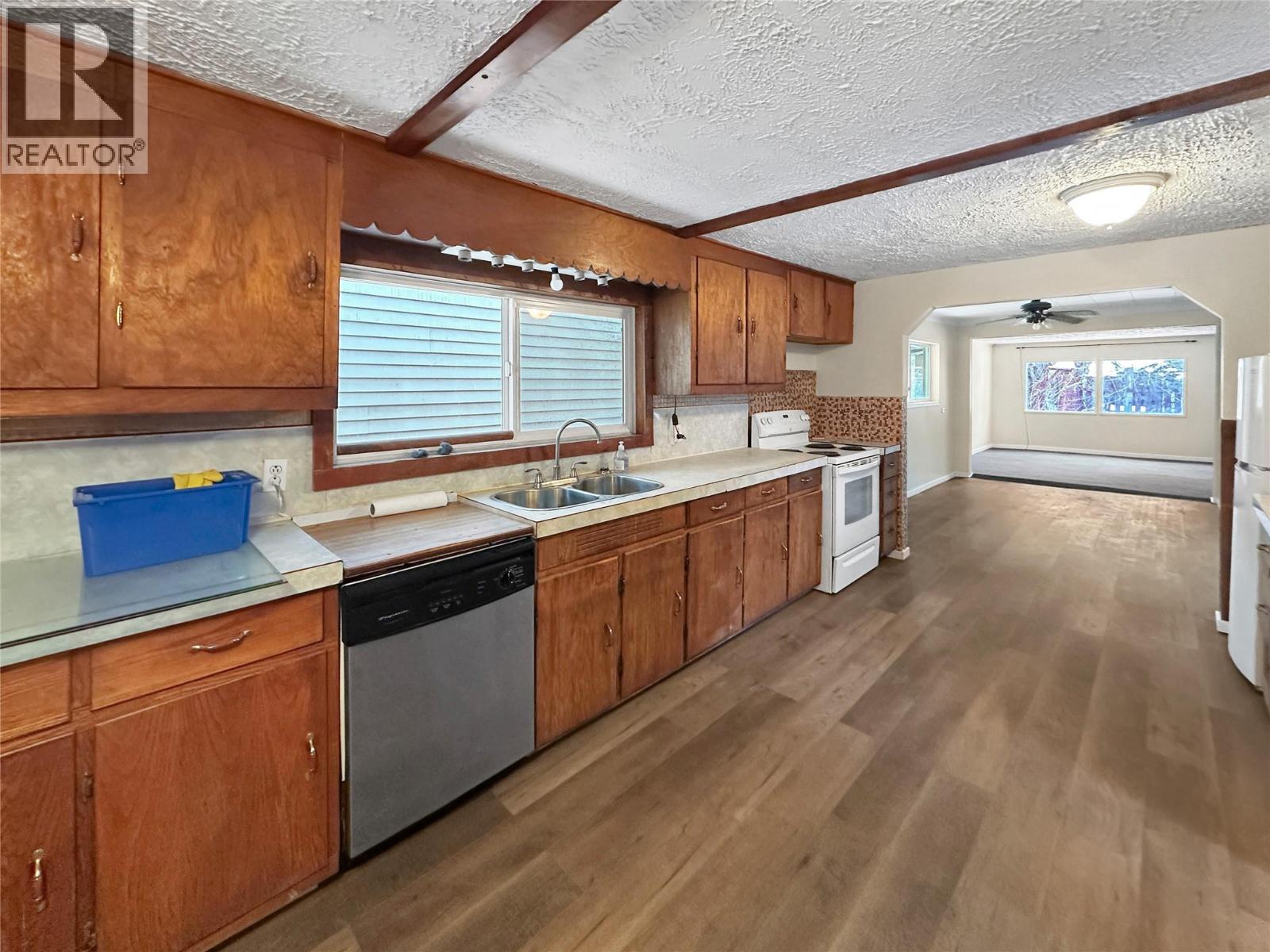 311 WATERFRONT Avenue - 7