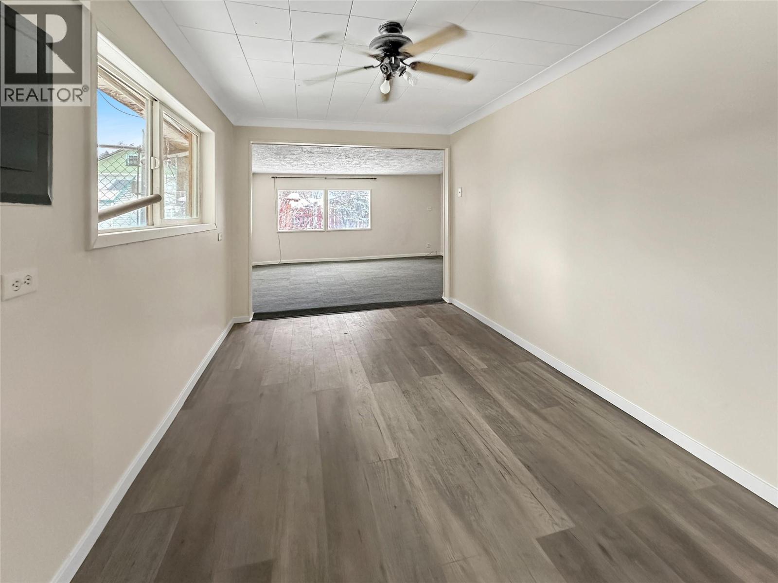 311 WATERFRONT Avenue - 12