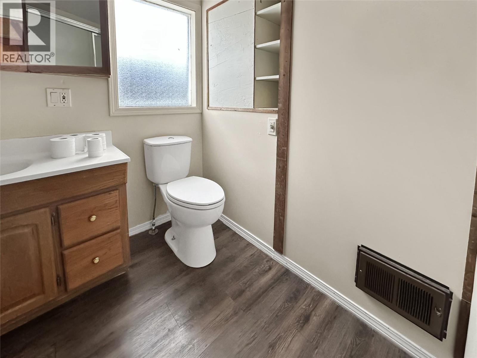 311 WATERFRONT Avenue - 9