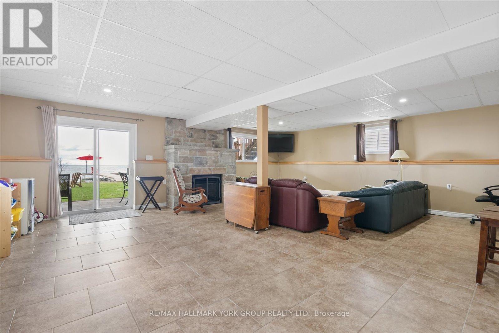 168 IRVING DRIVE - 15