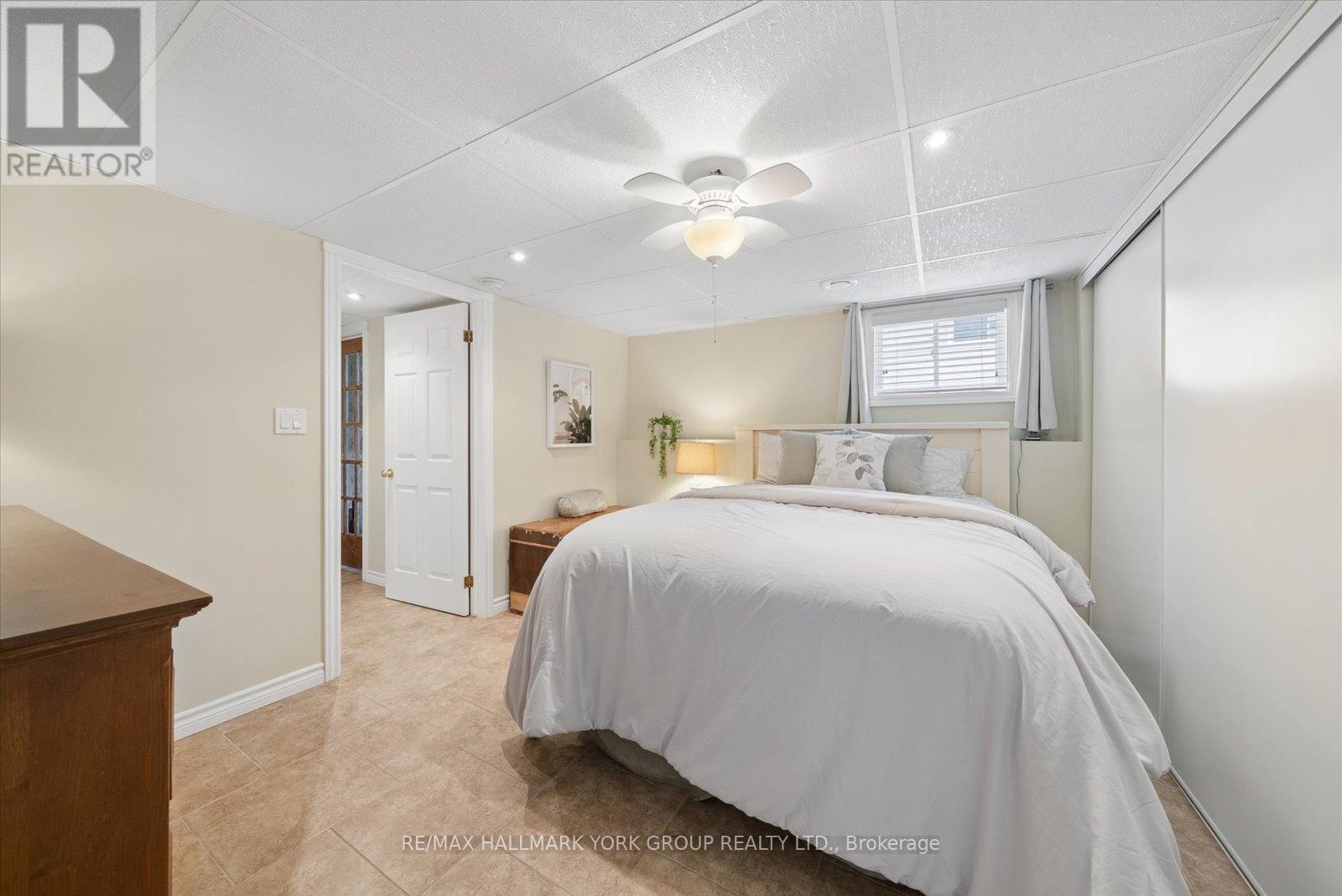 168 IRVING DRIVE - 18