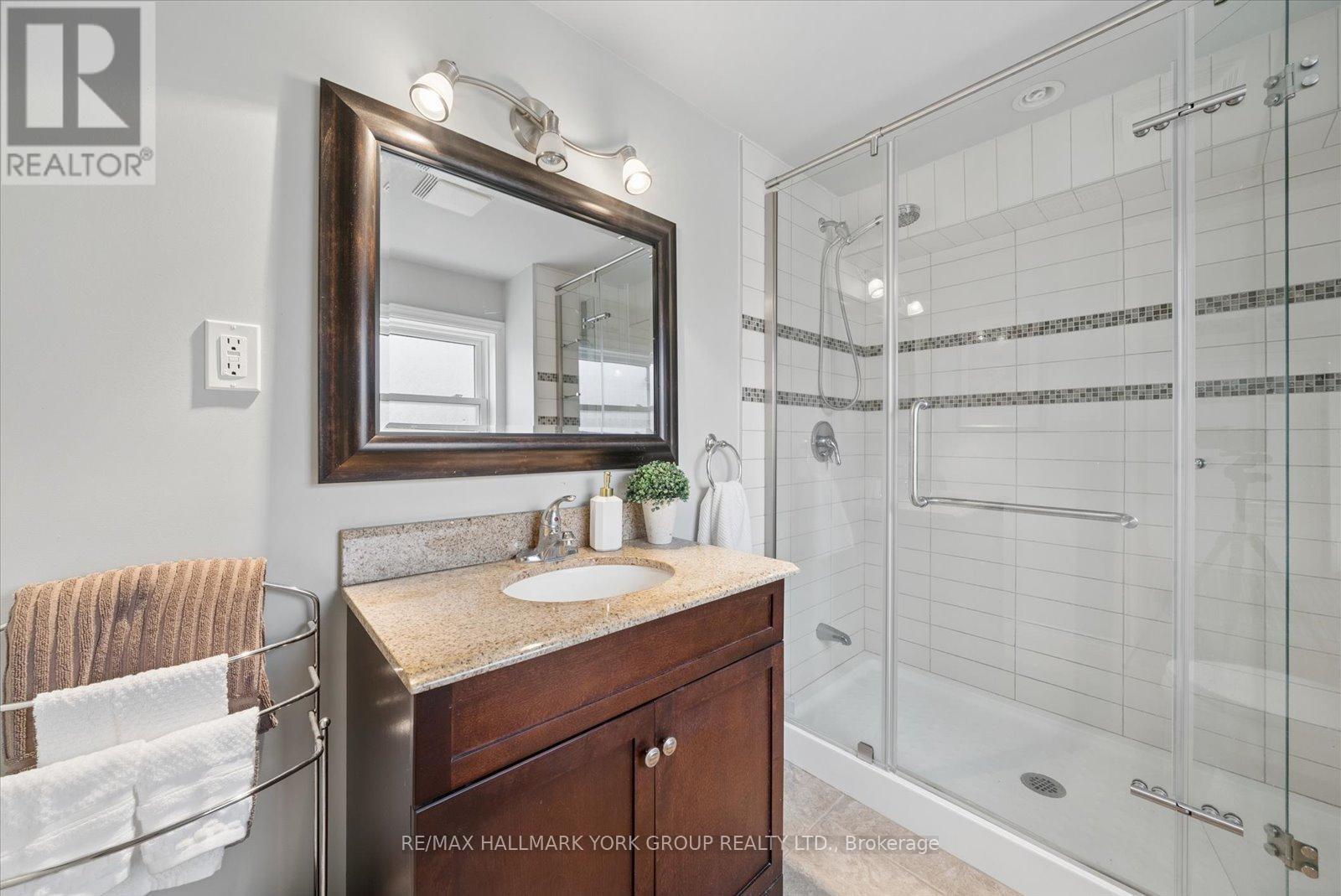 168 IRVING DRIVE - 20