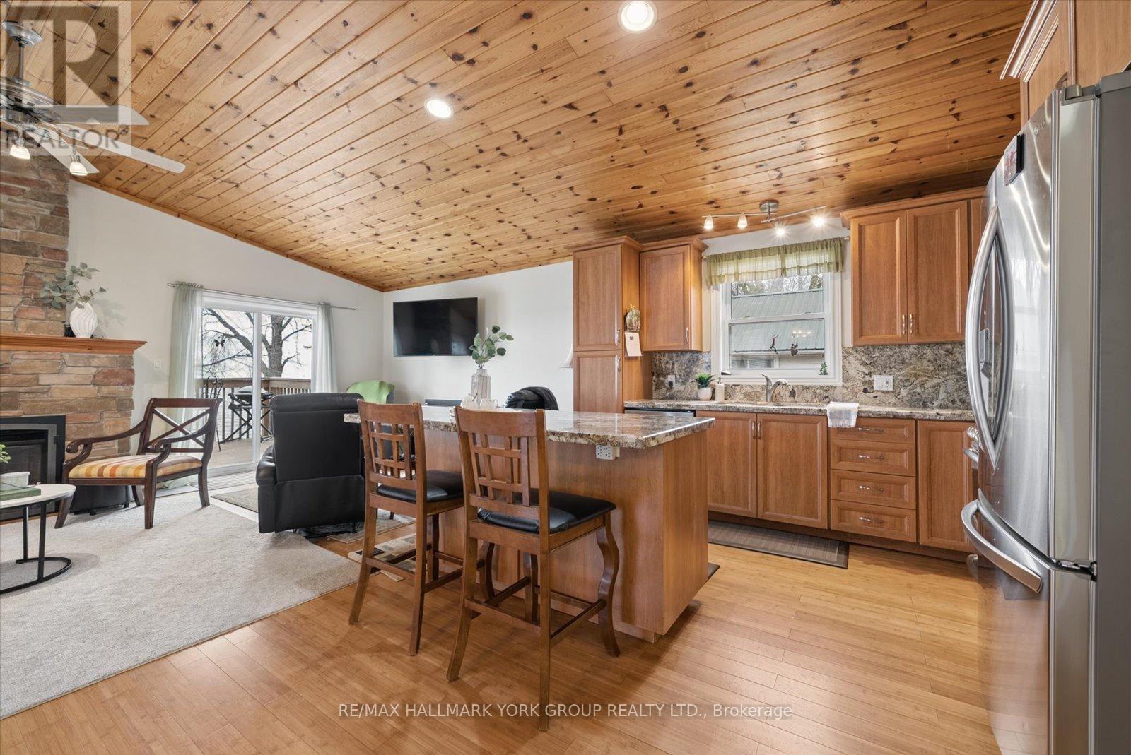 168 IRVING DRIVE - 9
