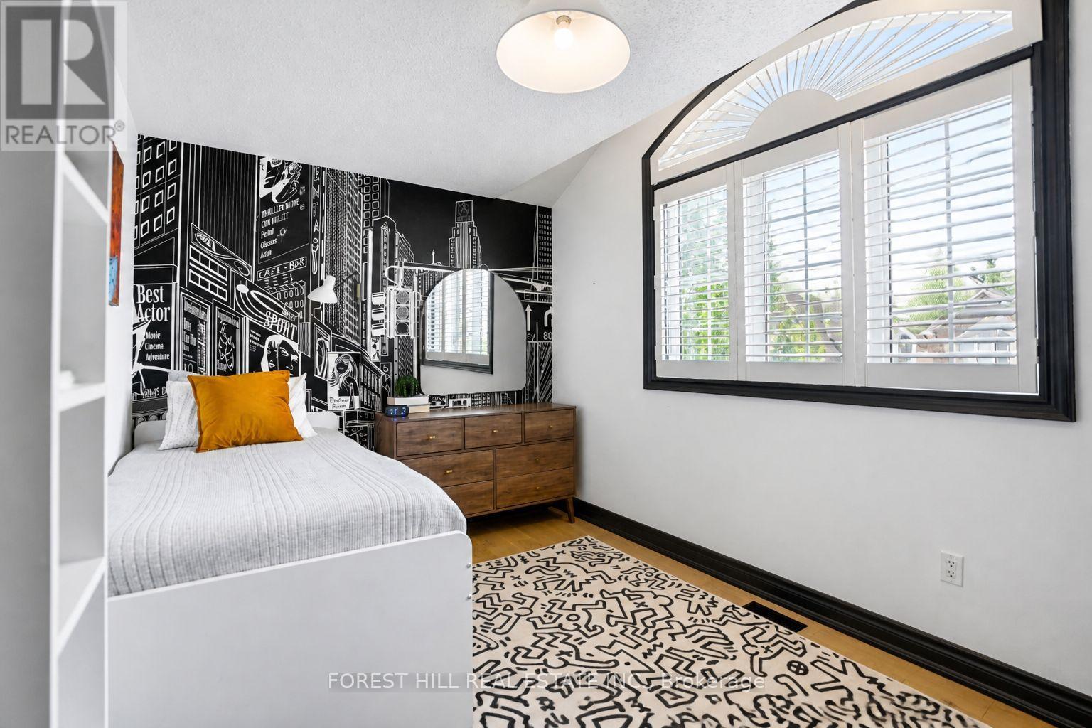 1 HERITAGE ESTATES ROAD - 37