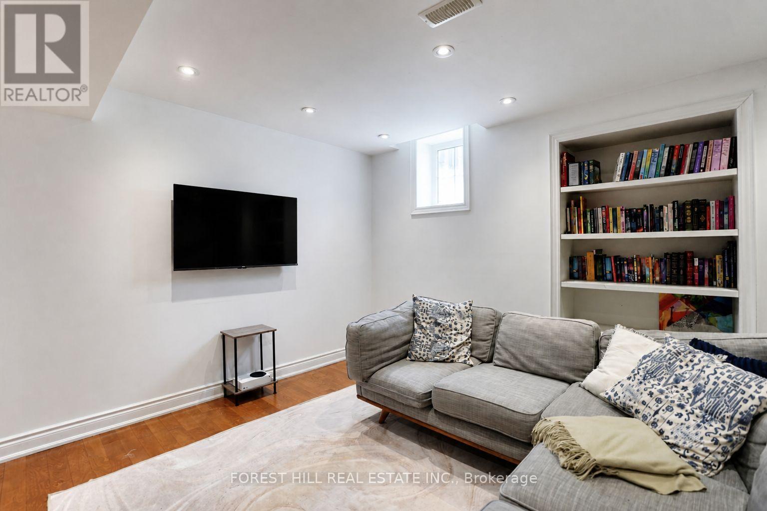 1 HERITAGE ESTATES ROAD - 44