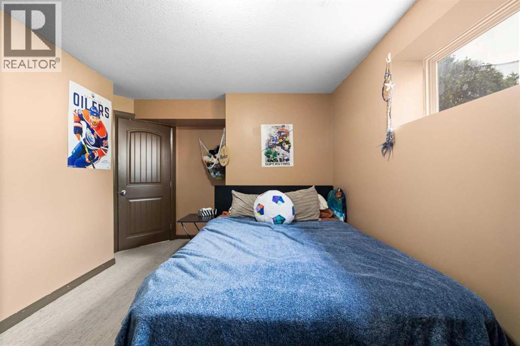 5224 43 Street - 25