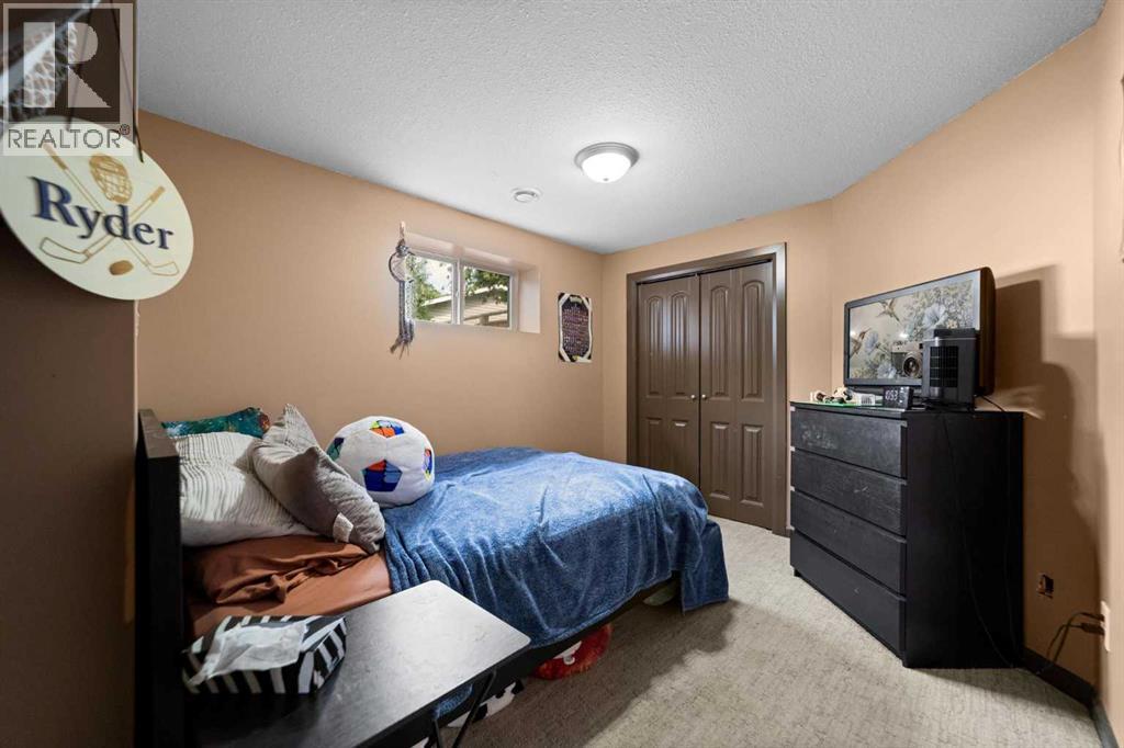 5224 43 Street - 24