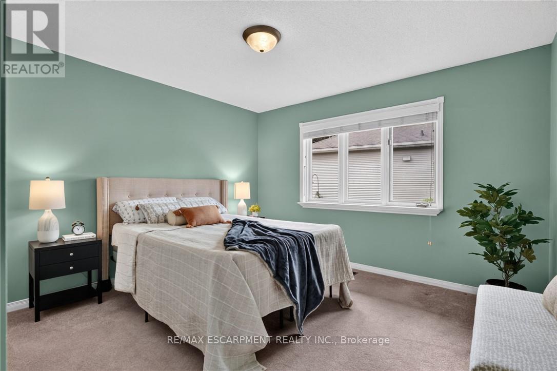 11 GARDEN DRIVE - Image 18