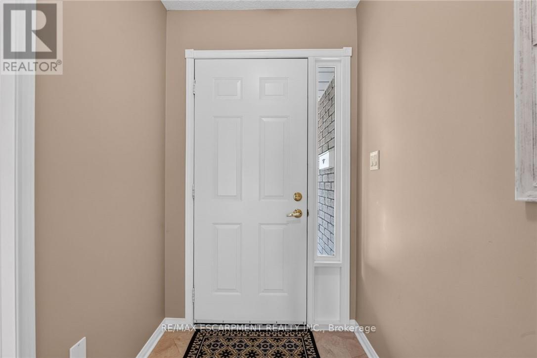 11 GARDEN DRIVE - Image 4