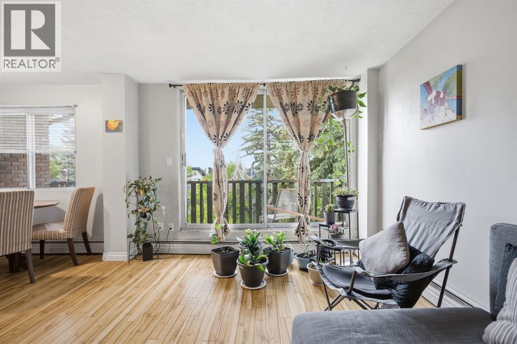 1405 17 Avenue NW - 17