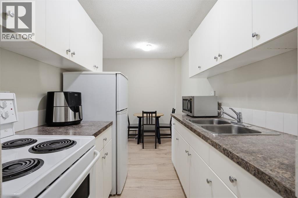 1405 17 Avenue NW - 28