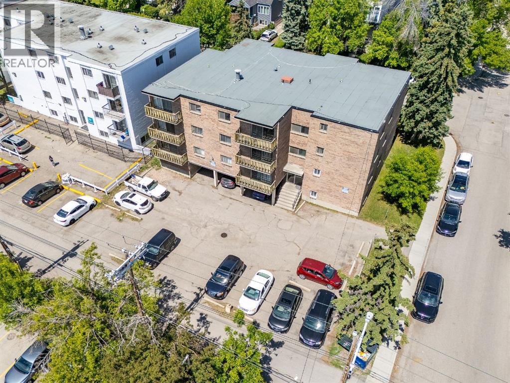 1405 17 Avenue NW - 8